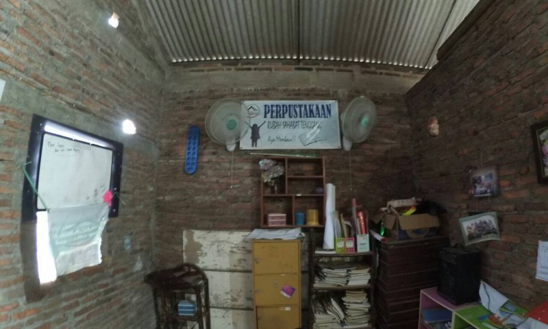 Rumah Baca Rumah Belajar Impian (RUBI) Semarang