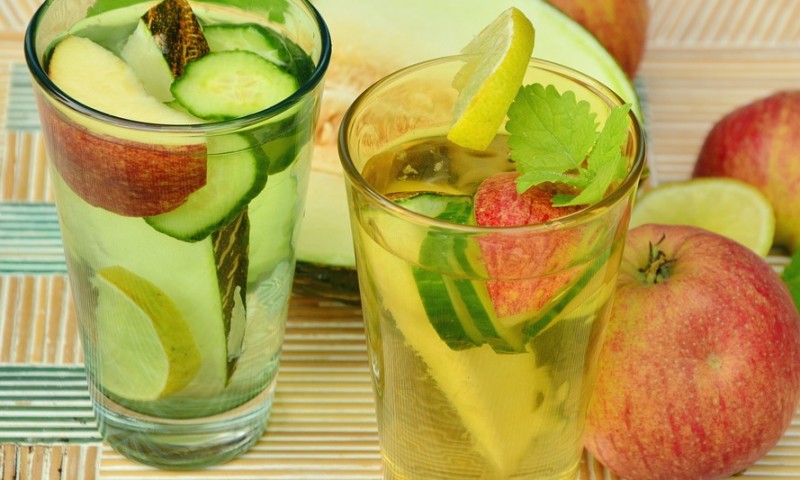 Detox Water : Tren Minuman Sehat Masa Kini