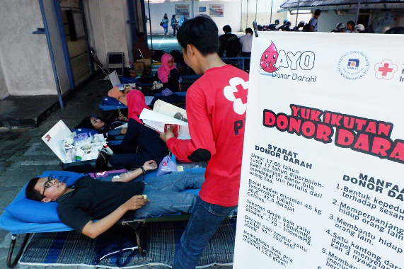 Bantu Sesama Dengan Sekantong Darah