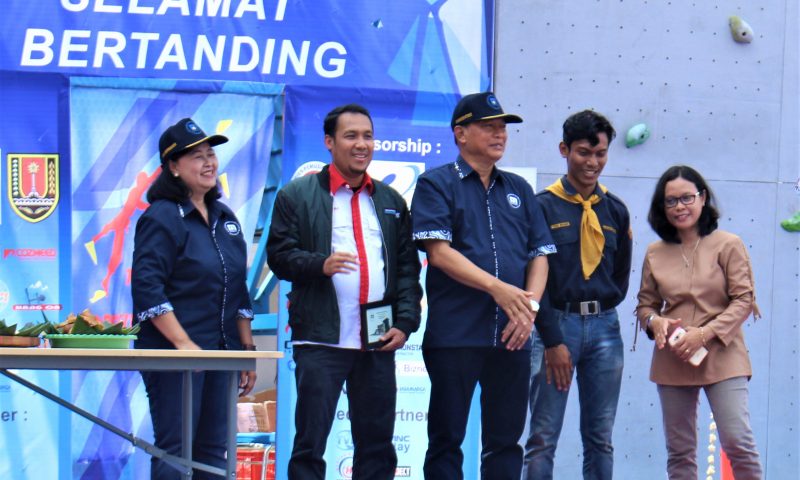 Kemenpora Resmikan “Wall Climbing” Aldakawanaseta Udinus pada ACC IV