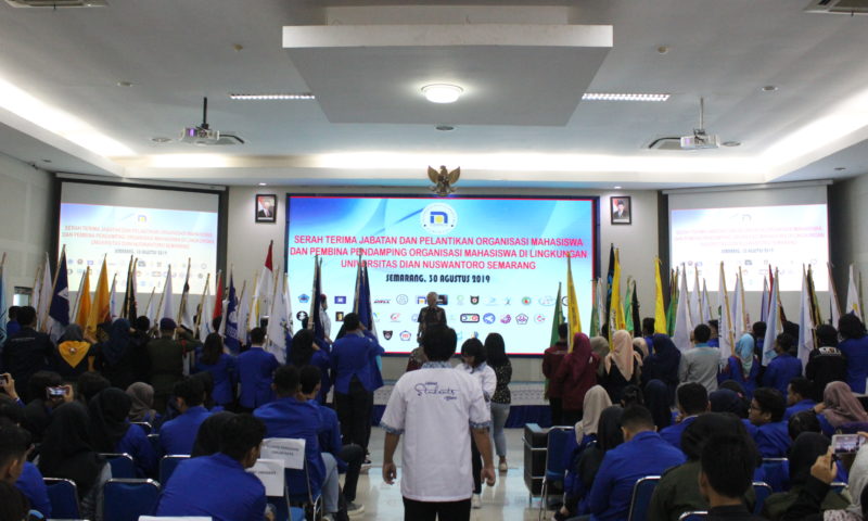59 KETUA ORGANISASI MAHASISWA UDINUS RESMI DILANTIK