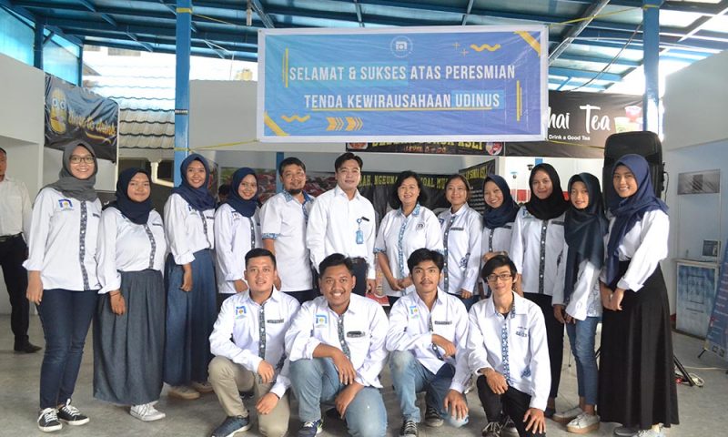 UDINUS RESMIKAN TENDA KEWAIRAUSAHAAN UNTUK FASILITASI MAHASISWA YANG INGIN BERWIRAUSAHA