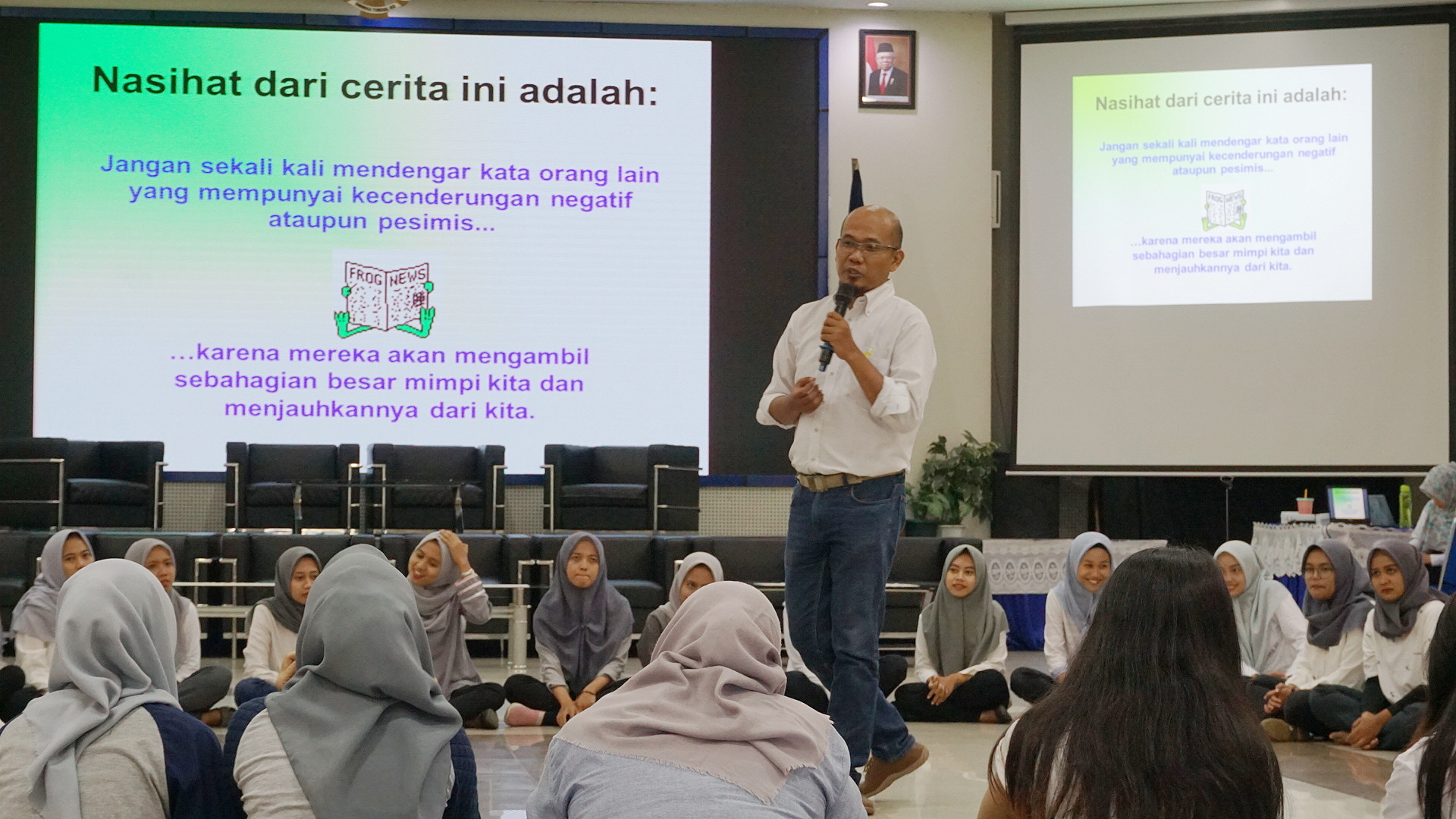 CAPACITY BUILDING: JEMBATAN KEAKRABAN DI AKHIR MASA KULIAH