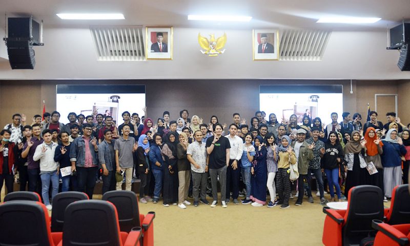 DKV MENGADAKAN KULIAH UMUM UNTUK KENALKAN DUNIA INDUSTRI