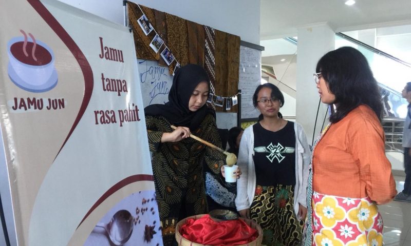 HAIKEL: JAMU JUN, KHAS SEMARANG TANPA RASA PAHIT