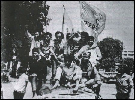 MENGENAL SEJARAH SINGKAT TENTANG HARI TRITURA 10 JANUARI 1966