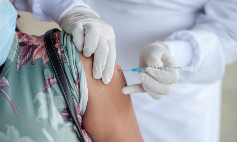 5 FAKTA MENARIK TENTANG VAKSIN COVID-19