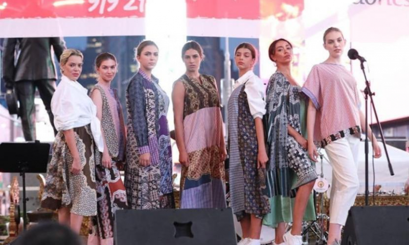 Batik, Warisan Budaya yang Modis dan Cantik
