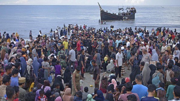 Pengungsi Rohingya Terus Bertambah, Warga Aceh Semakin Geram