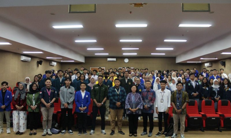 Gelar Training Legislative Udinus 2024, DPM KM Beri Bekal Kepada Para Legislator Muda Melalui Seminar Legislasi