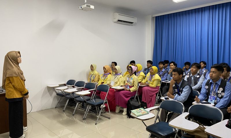Pemaparan Materi Character Building untuk Membangun Karakter Menyenangkan pada Maba FIK