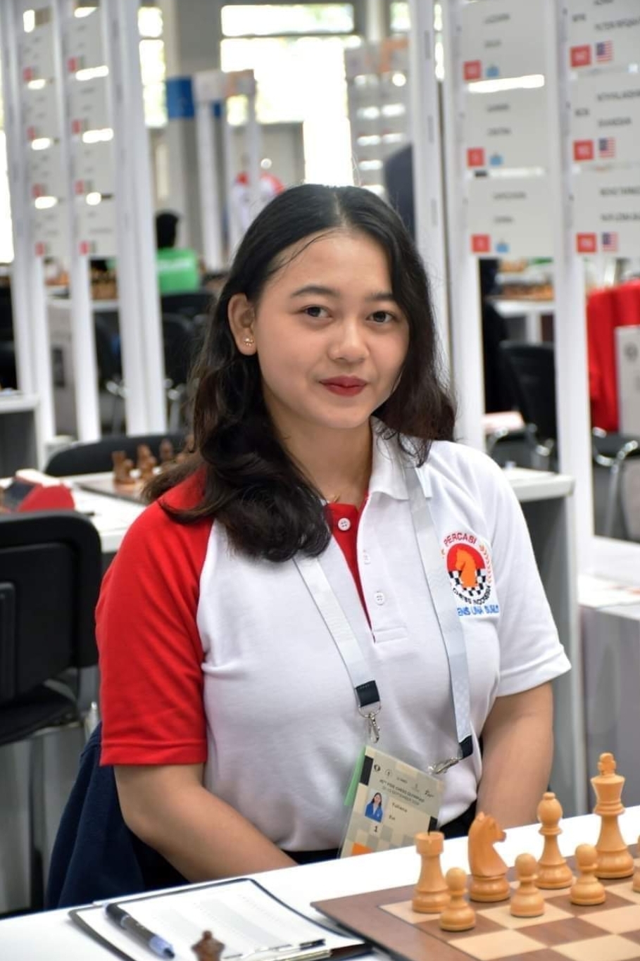 Evi Yuliana, Mahasiswi Udinus Raih Gelar WFM di World Chess Olympiad 2024