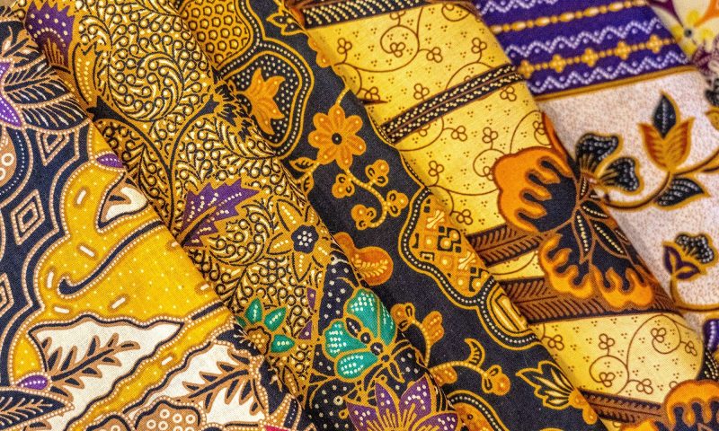 Rayakan Hari Batik Nasional dengan Mengenal Keunikan Batik Semarang yang Kaya Sejarah