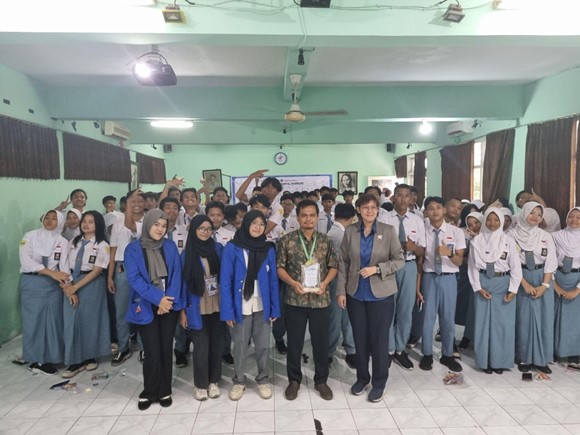 Siapkan ‘Hero’ untuk Bijak Bermedia Digital, Mahasiswa Ilkom Udinus Gelar Kampanye ‘Digital Warriors’