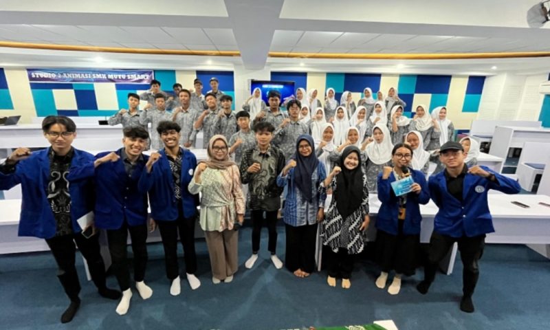Bersama Selami: Mahasiswa Ilmu Komunikasi Udinus Dorong Kesadaran Digital di SMK Muhammadiyah 1 Semarang