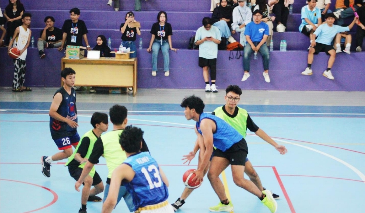 3×3 BacktoCourt Basketball Competition: Tugas Mata Kuliah Ilmu Komunikasi Jadi Ajang Kompetisi Seru Mahasiswa UDINUS