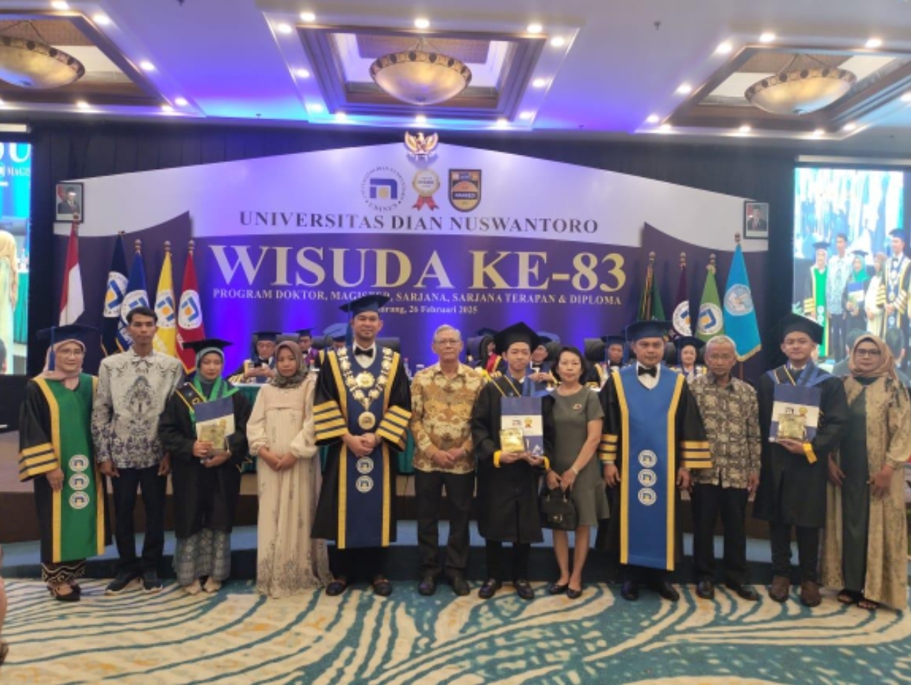 Udinus Gelar Wisuda Ke-83, Bukan Untuk Berhenti Tapi Untuk Membuka Lembaran Baru