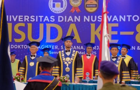 UDINUS Gelar Wisuda ke-84  Sinergi Kampus dan Industri untuk Masa Depan