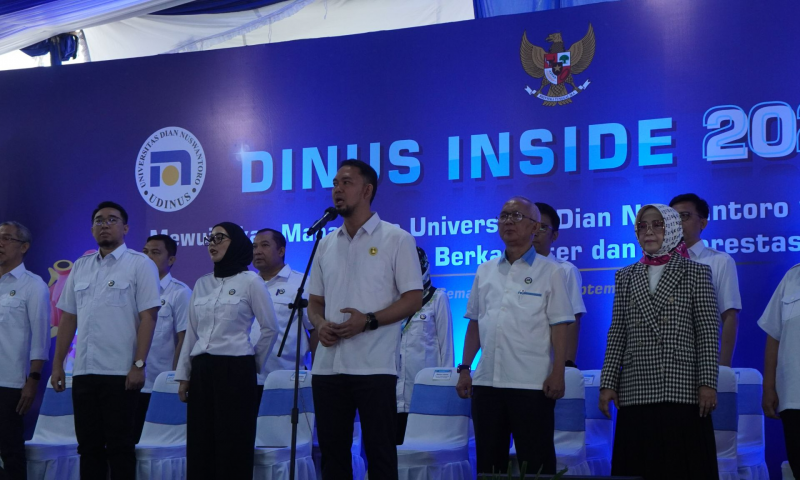 Pembukaan Dan Pelantikan Mahasiswa Baru Universitas Dian Nuswantoro Melalui Dinus Inside 2025 Digelar