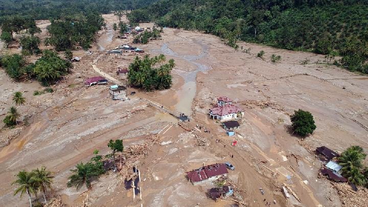 Banjir dan Longsor Sumatera Utara, Jejak Deforestasi di Balik Bencana Ekstrem