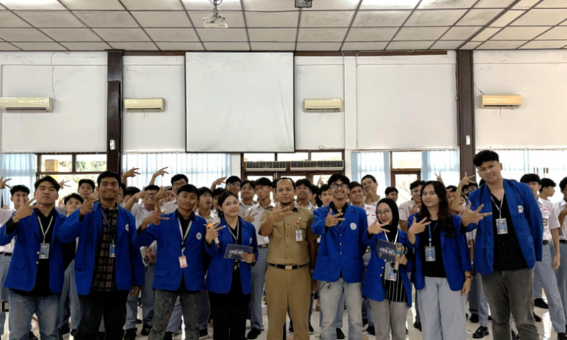 Mahasiswa UDINUS Gelar Kampanye Literasi Digital untuk Tangkal Hoaks di Kalangan Pelajar