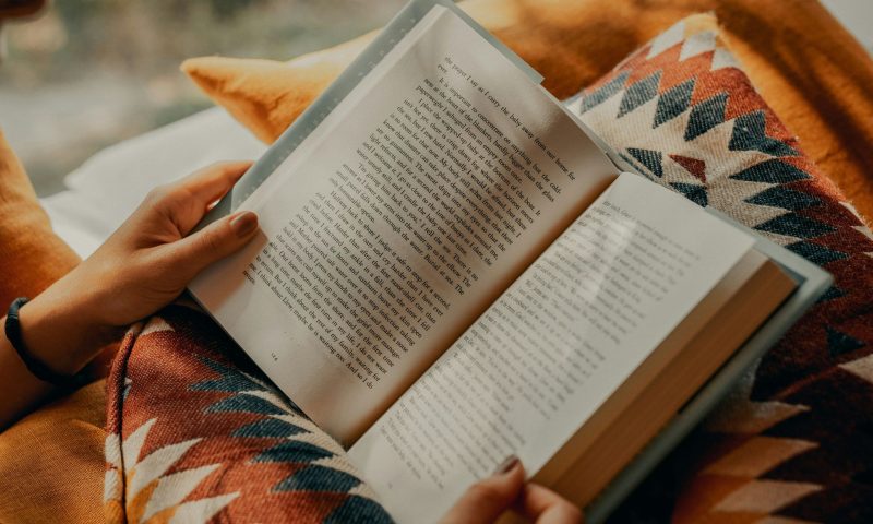 Hari Buku Sedunia sebagai Pengingat Pentingnya Membaca di Era Digital